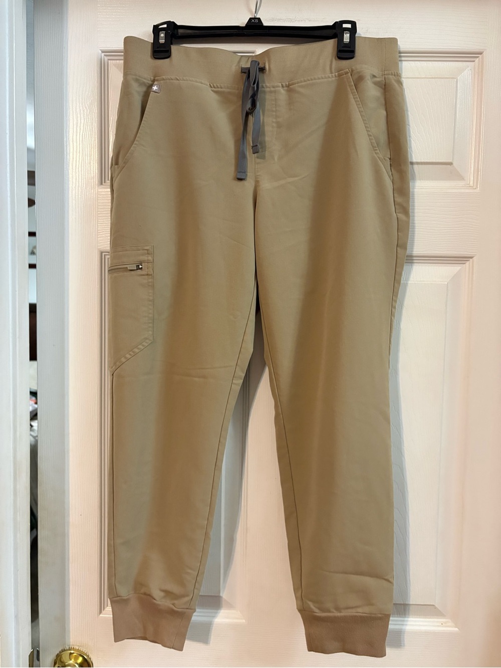 FIGS Women's Zamora Jogger Scrub Pants in Latte